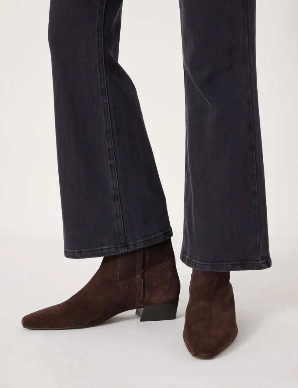 Mid Rise Bootcut Cropped Jeans