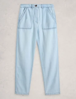 Mid Rise Carrot Leg Jeans
