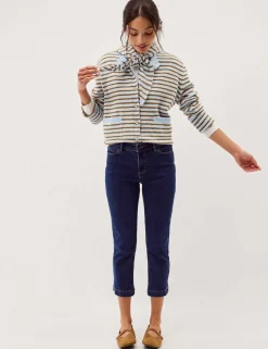 Mid Rise Cropped Jeans