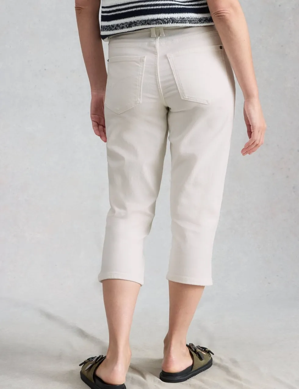 Mid Rise Skinny Cropped Jeans