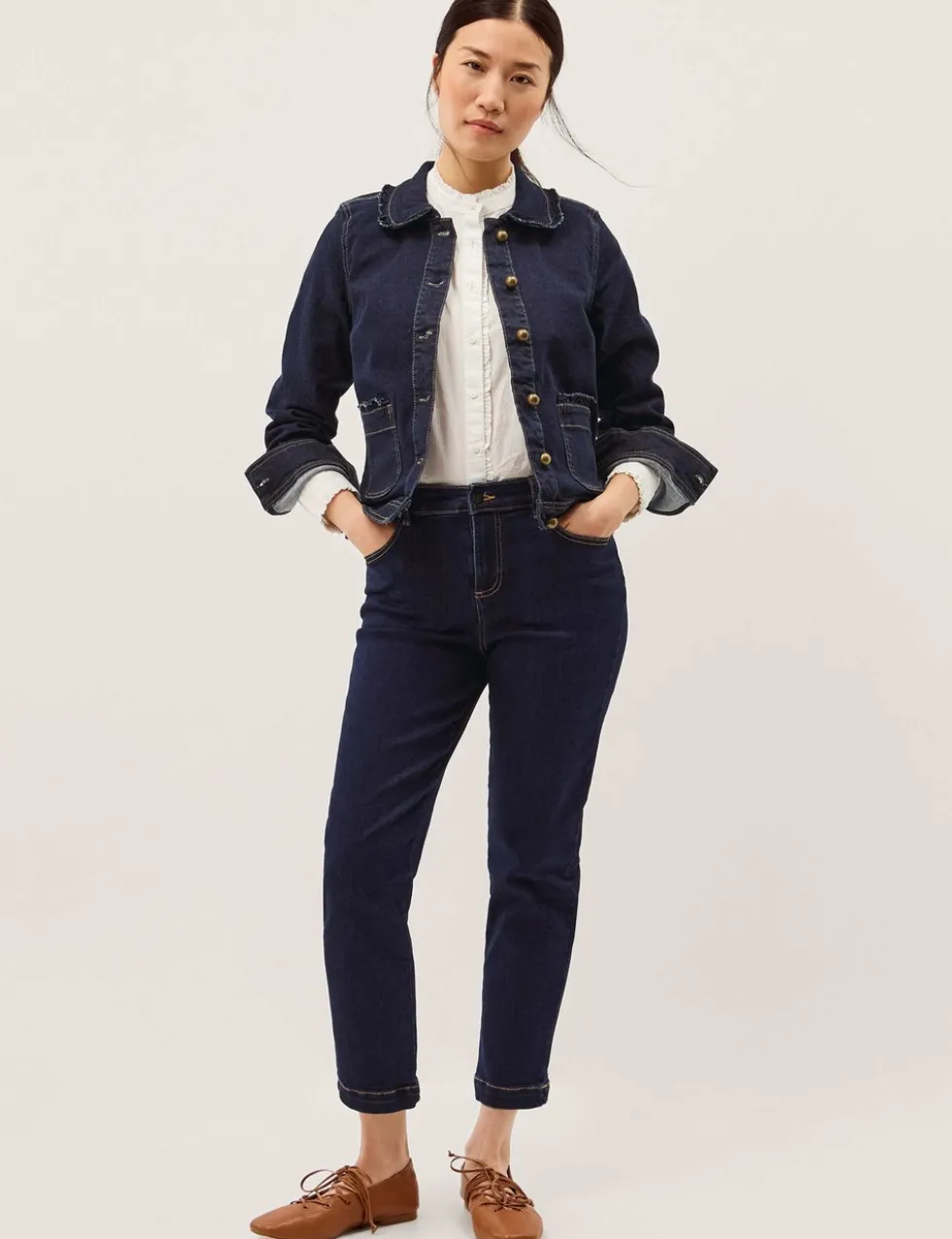 Mid Rise Skinny Straight Leg Cropped Jeans