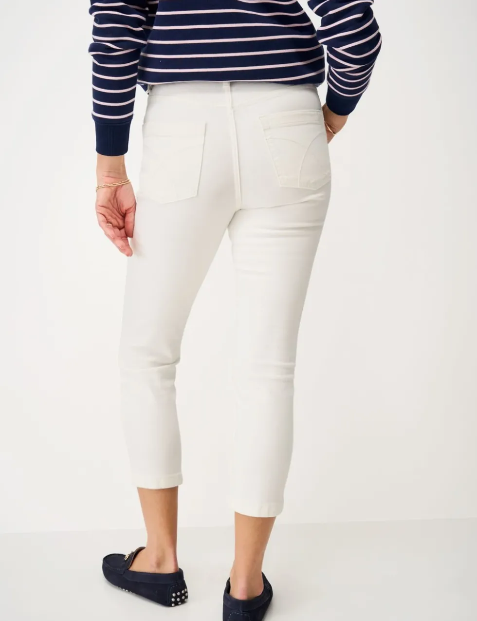 Mid Rise Slim Fit Cropped Jeans