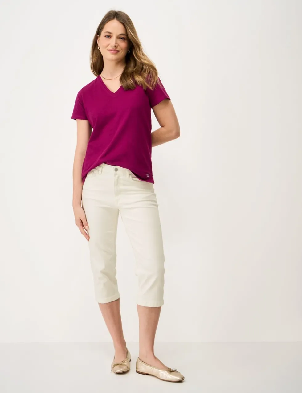 Mid Rise Slim Fit Cropped Jeans