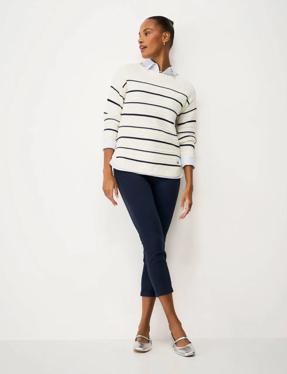 Mid Rise Slim Fit Cropped Jeans