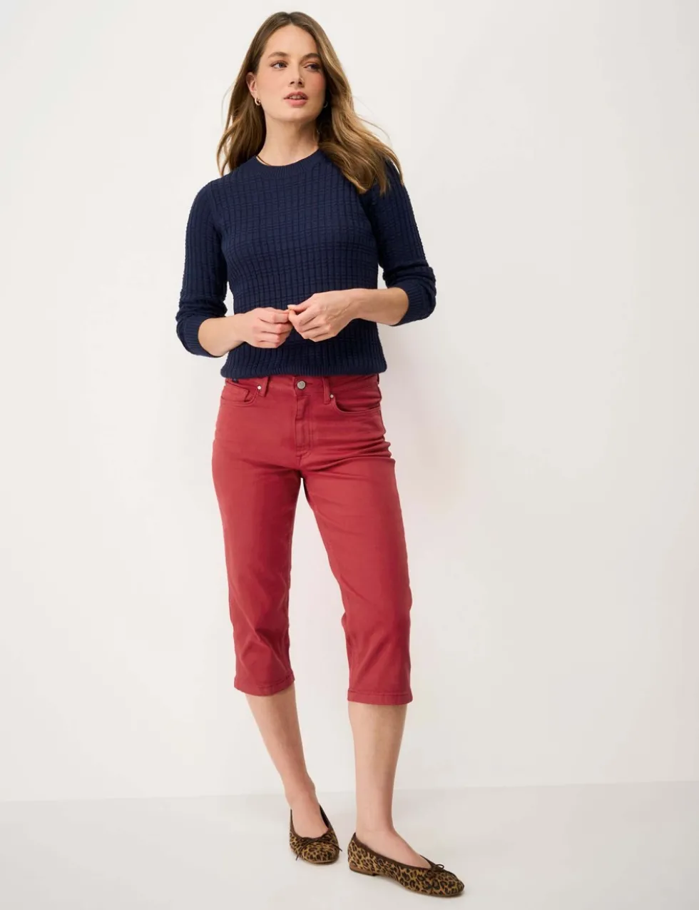Mid Rise Slim Fit Cropped Jeans