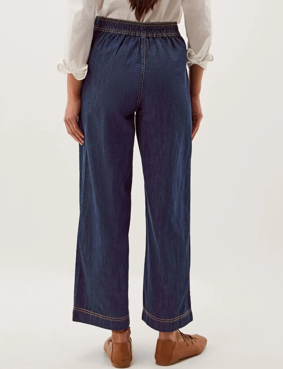 Mid Rise Straight Leg Ankle Grazer Jeans
