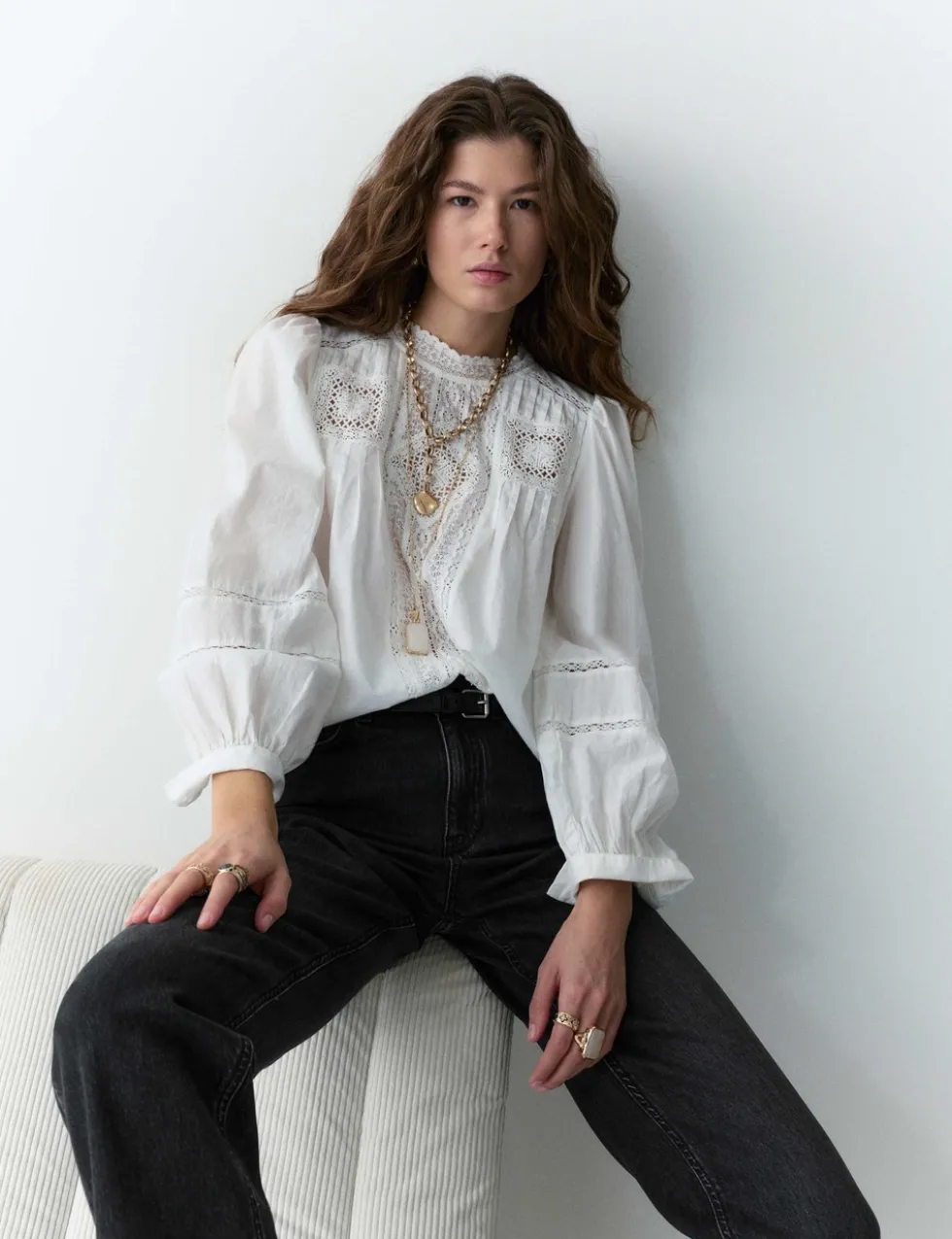 Mid Rise Straight Leg Ankle Grazer Jeans