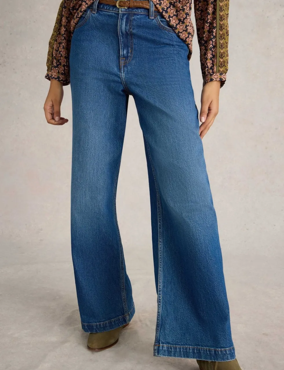 Mid Rise Wide Leg Jeans