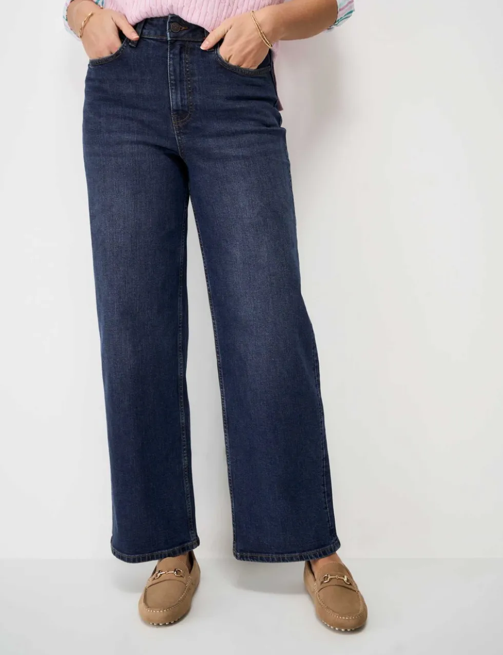 Mid Rise Wide Leg Jeans