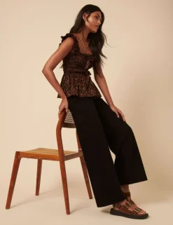 Mid Rise Wide Leg Jeans