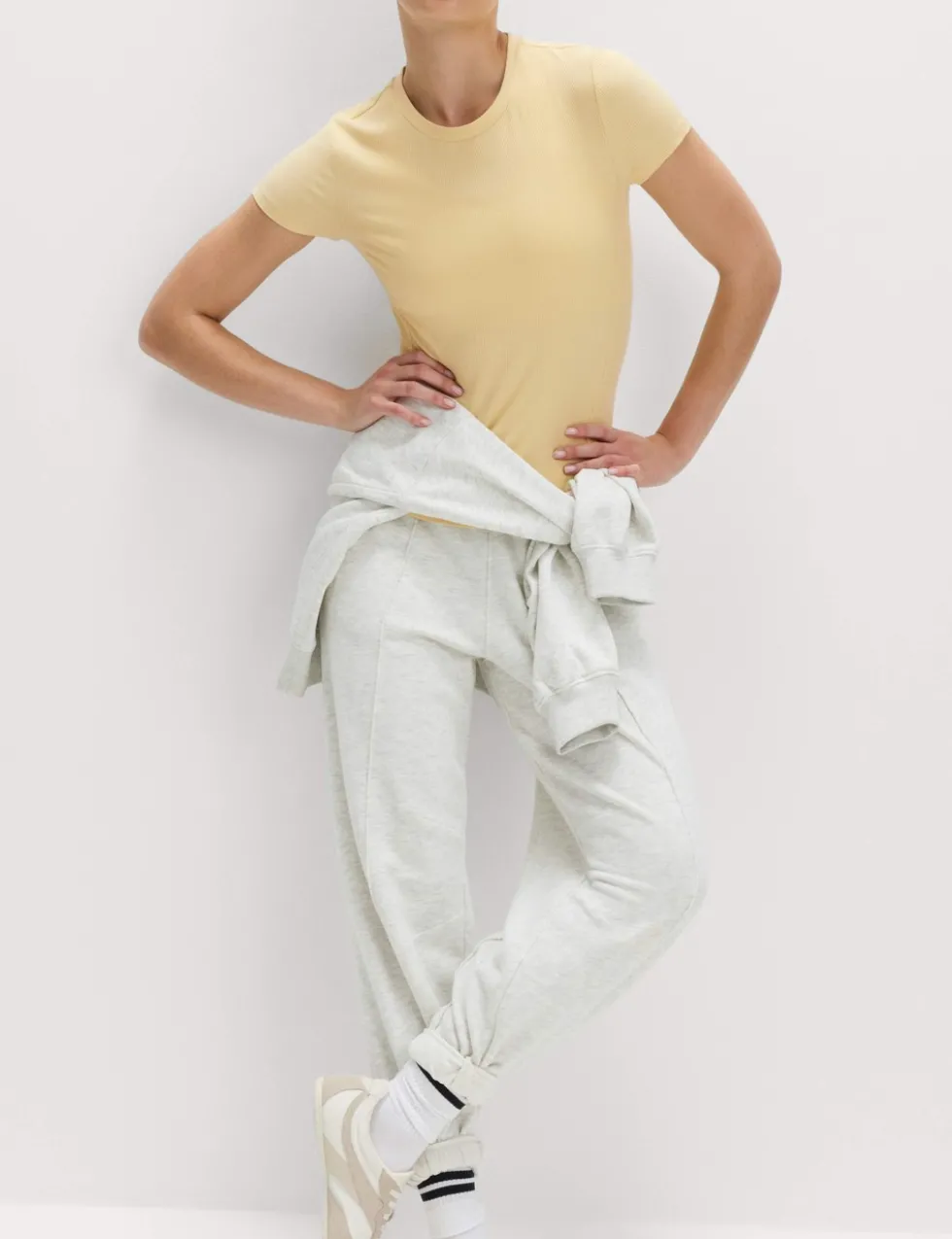 Modal Rich Rib Round Neck Fitted T-Shirt