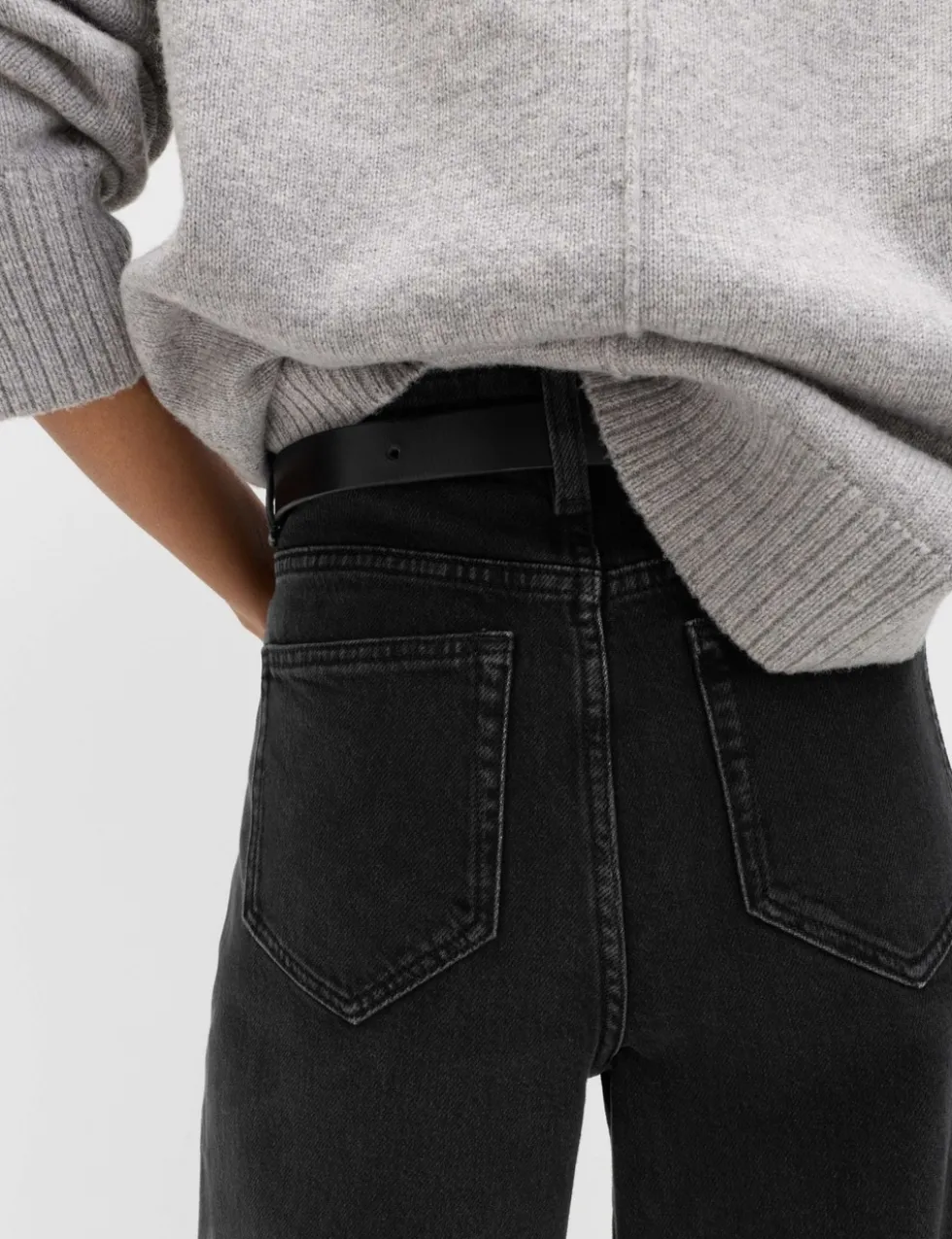 Mom High Waisted Ankle Grazer Jeans