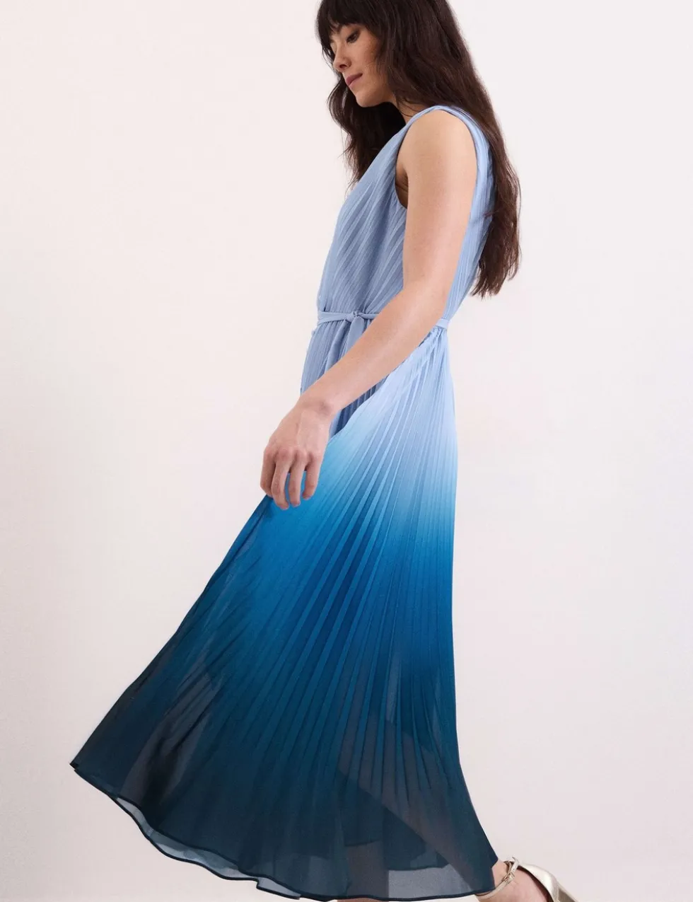 Ombre V-Neck Pleated Midi Skater Dress
