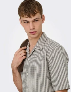 Onsroberts Regular Fit Pure Cotton Striped Shirt