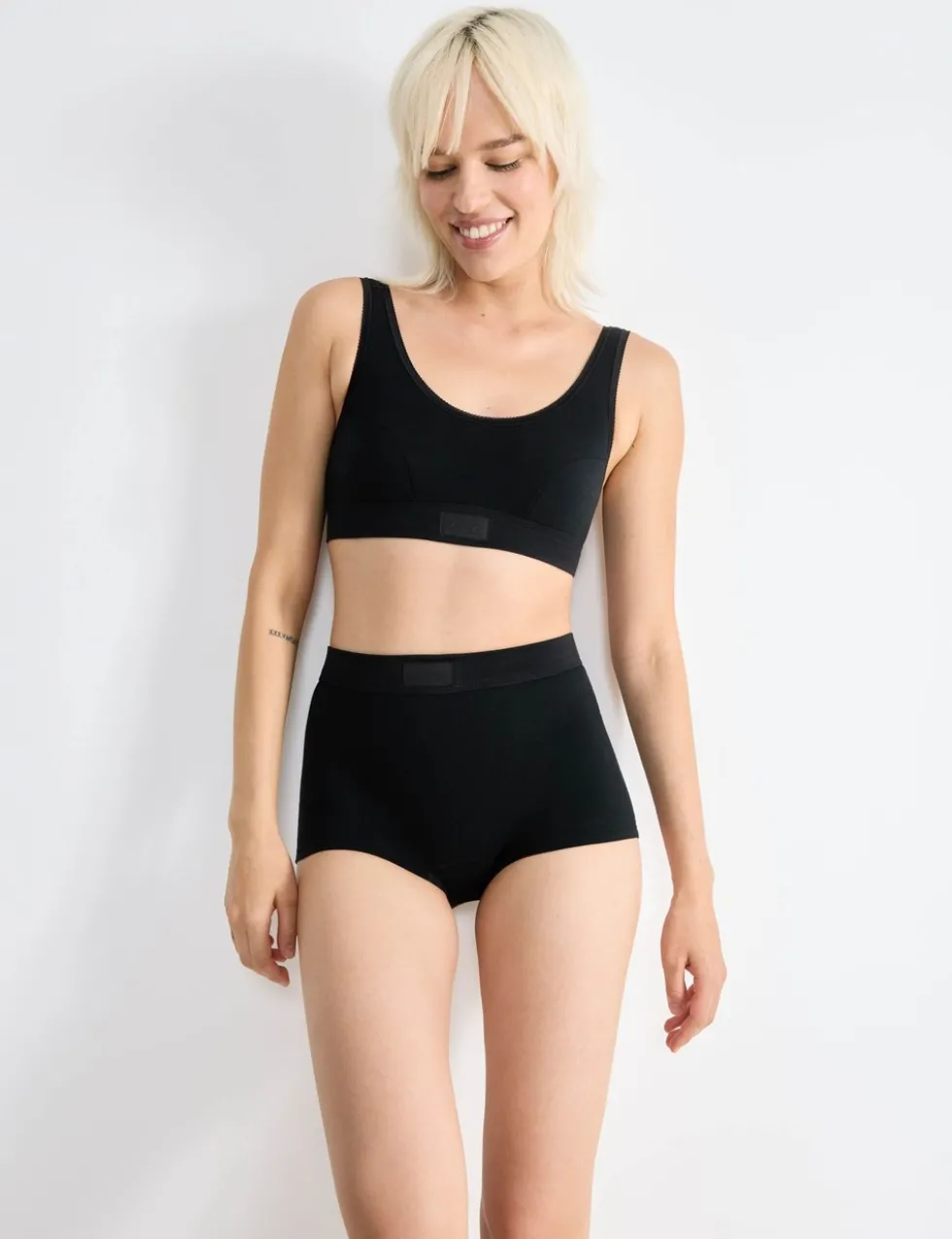 2pk Double Comfort High Rise Shorts