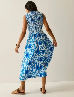 Poloma Leaf Print Midi Shirred Dress