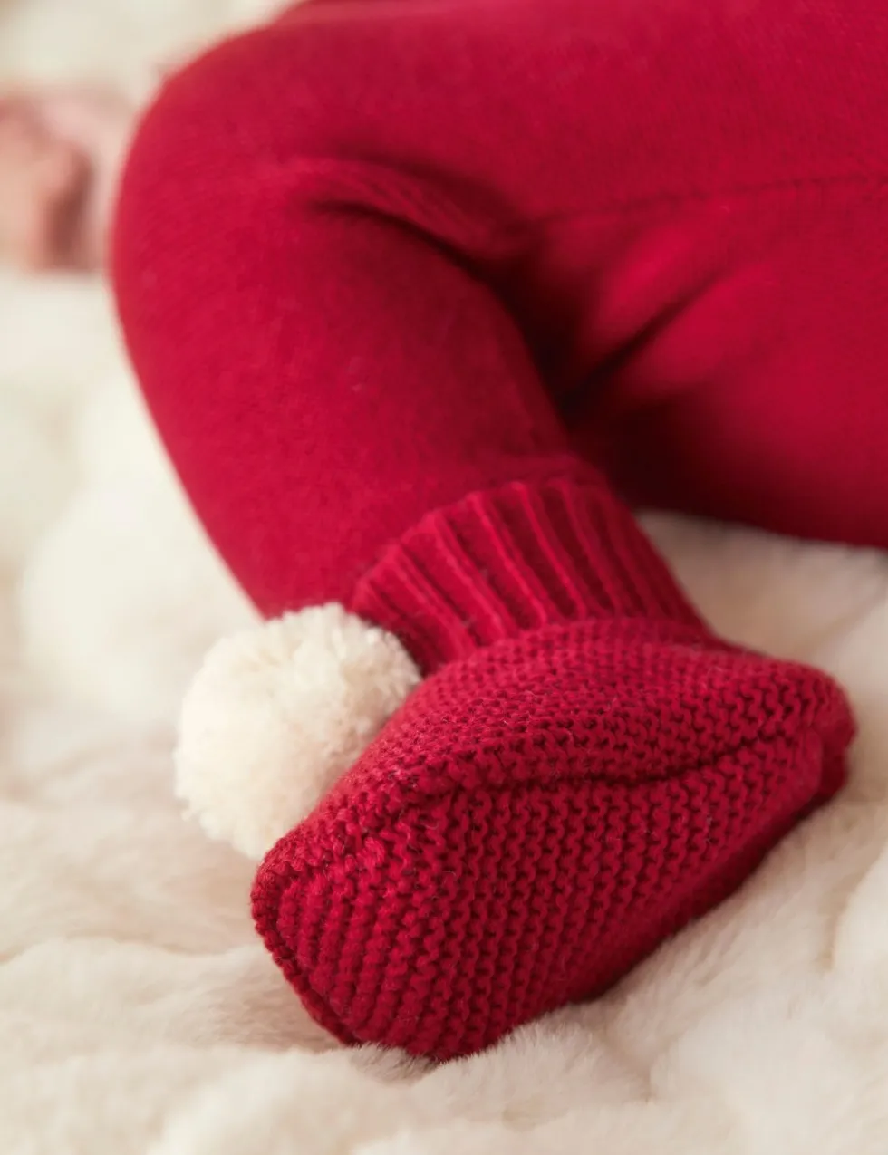 Pom Pom Booties (0-12 Mths)