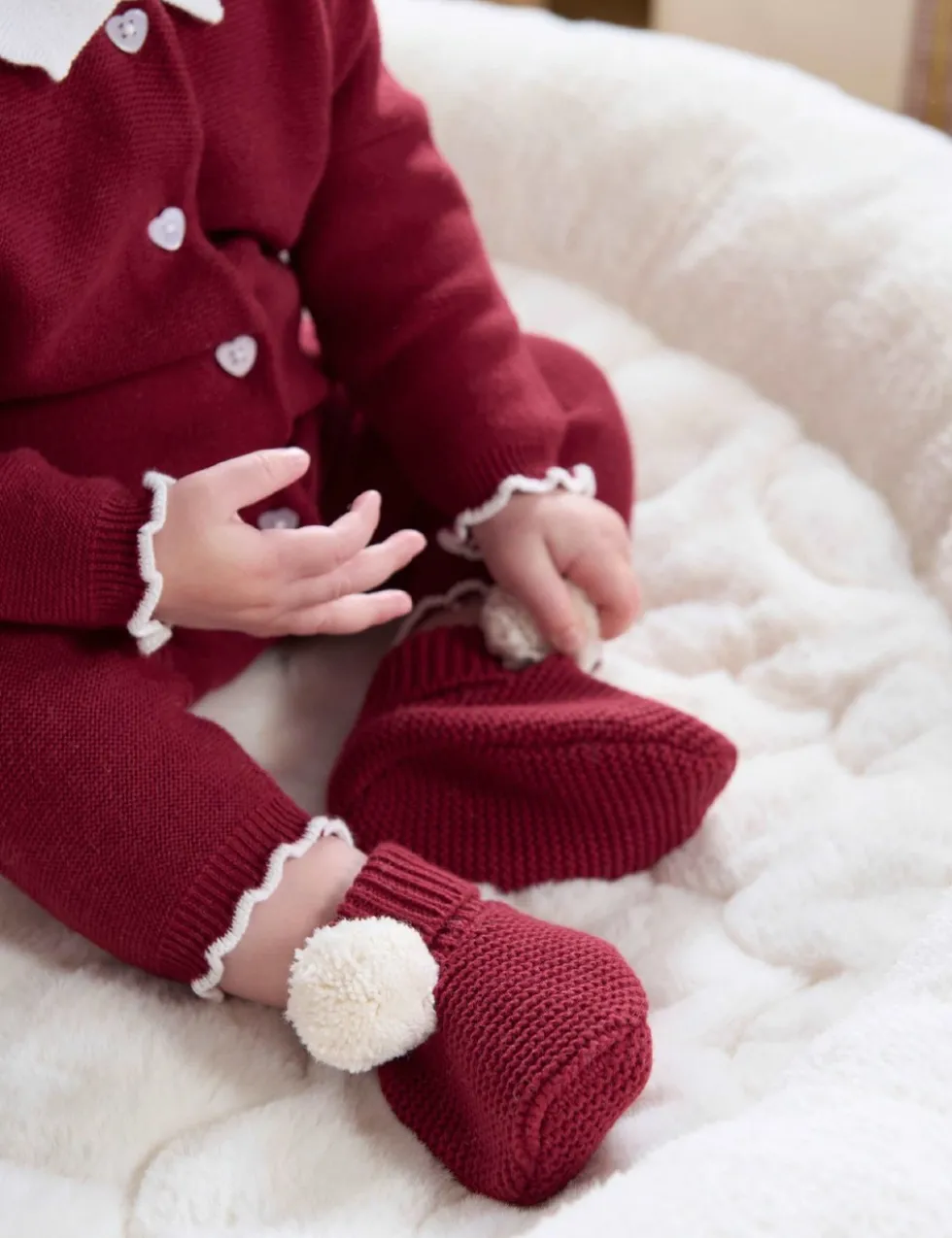 Pom Pom Booties (0-12 Mths)