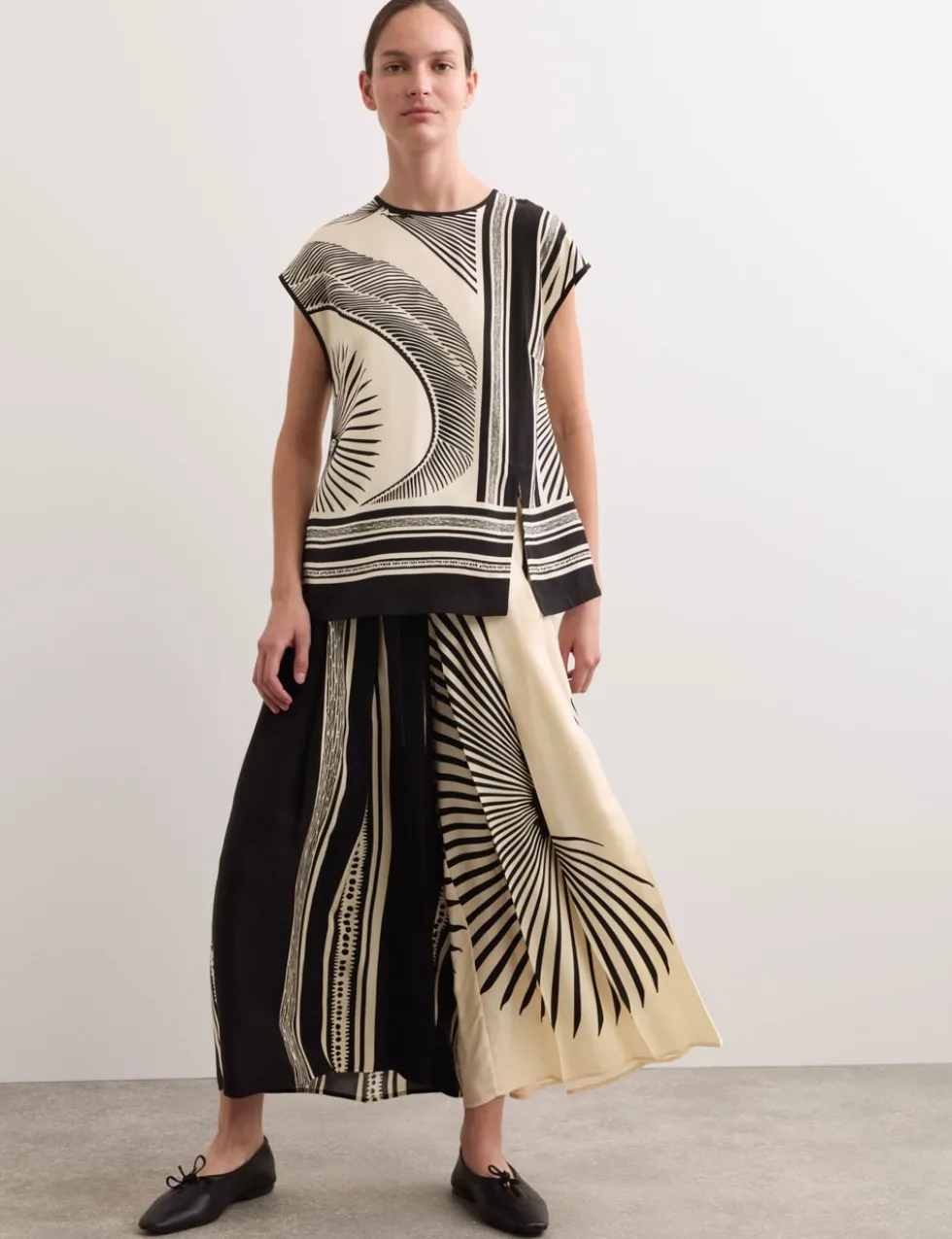 Printed Collarless Top