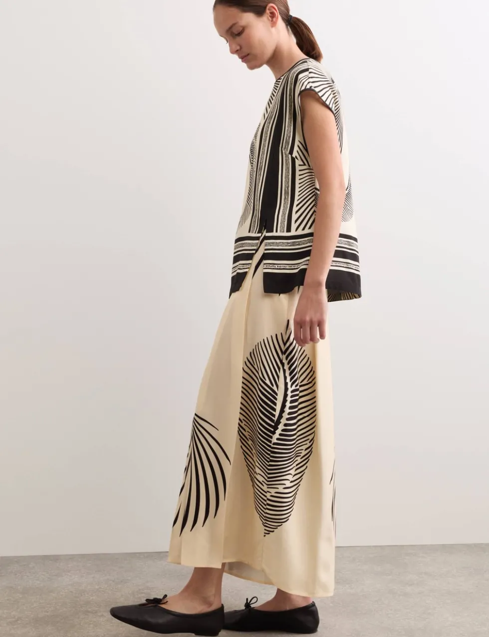 Printed Collarless Top