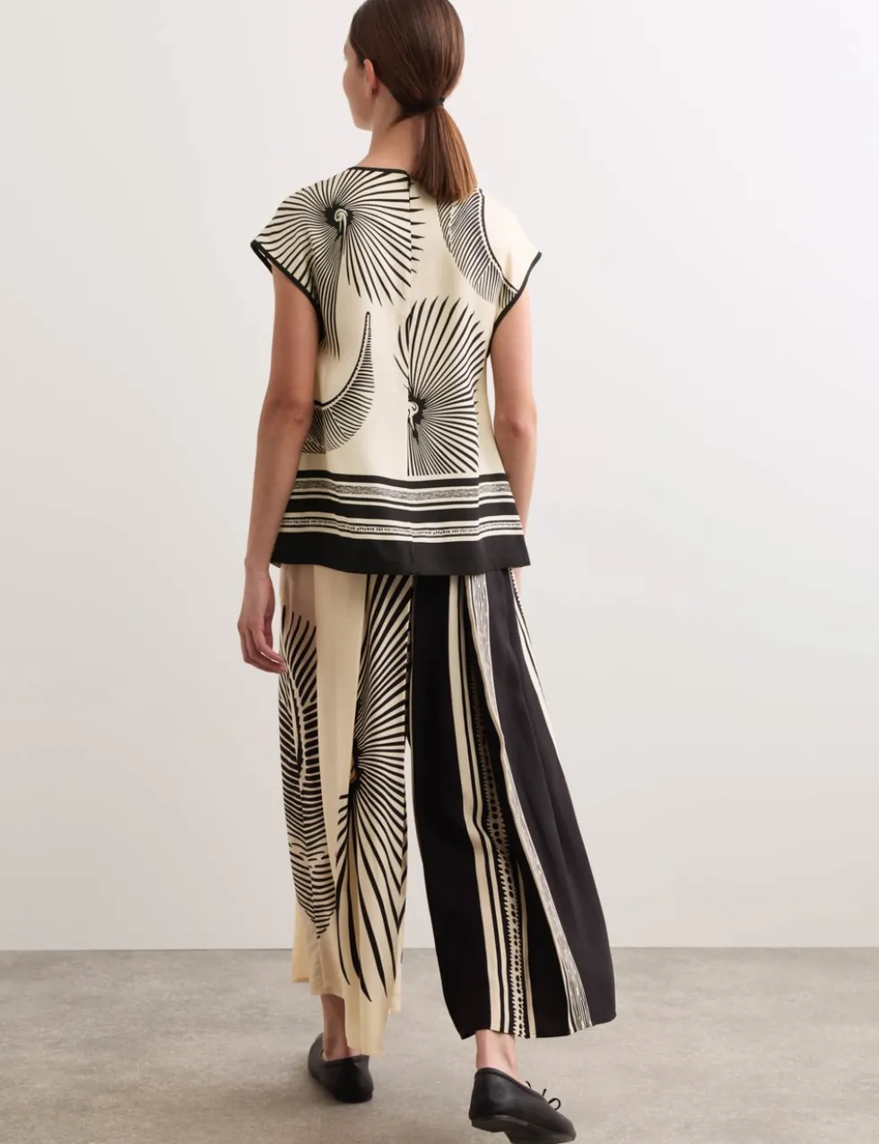 Printed Collarless Top