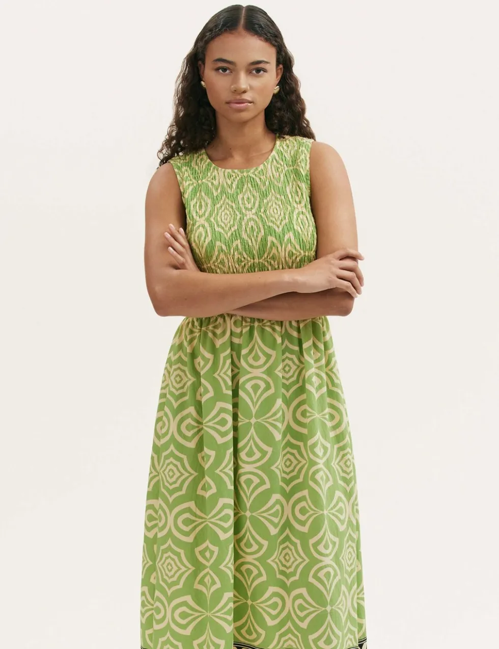 Printed Round Neck Midi Shirred Dress
