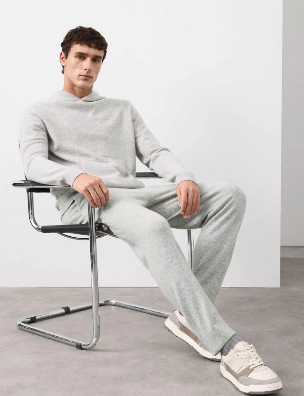 Pure Cashmere Knitted Joggers