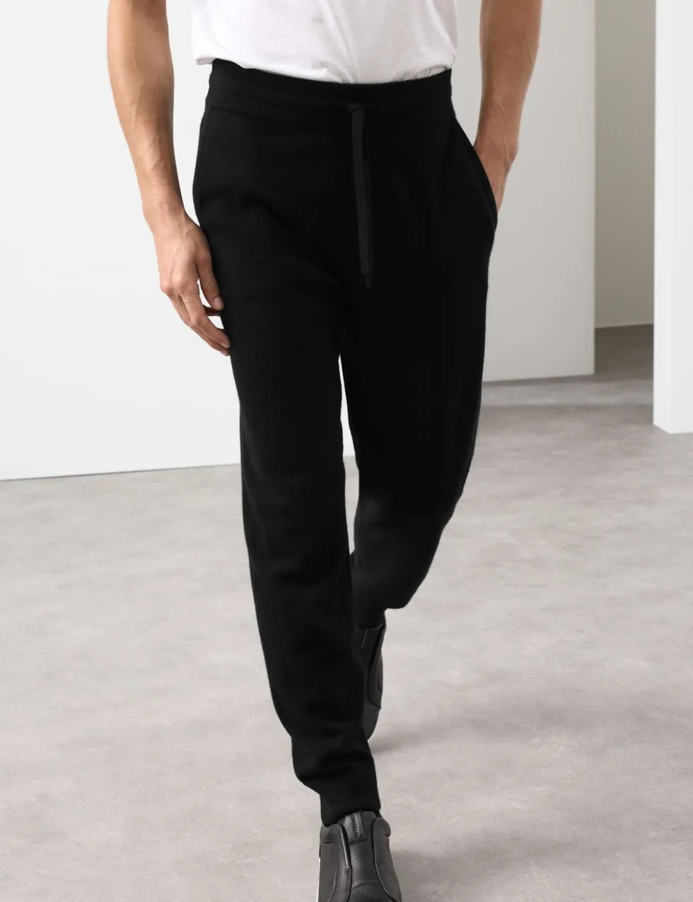 Pure Cashmere Knitted Joggers