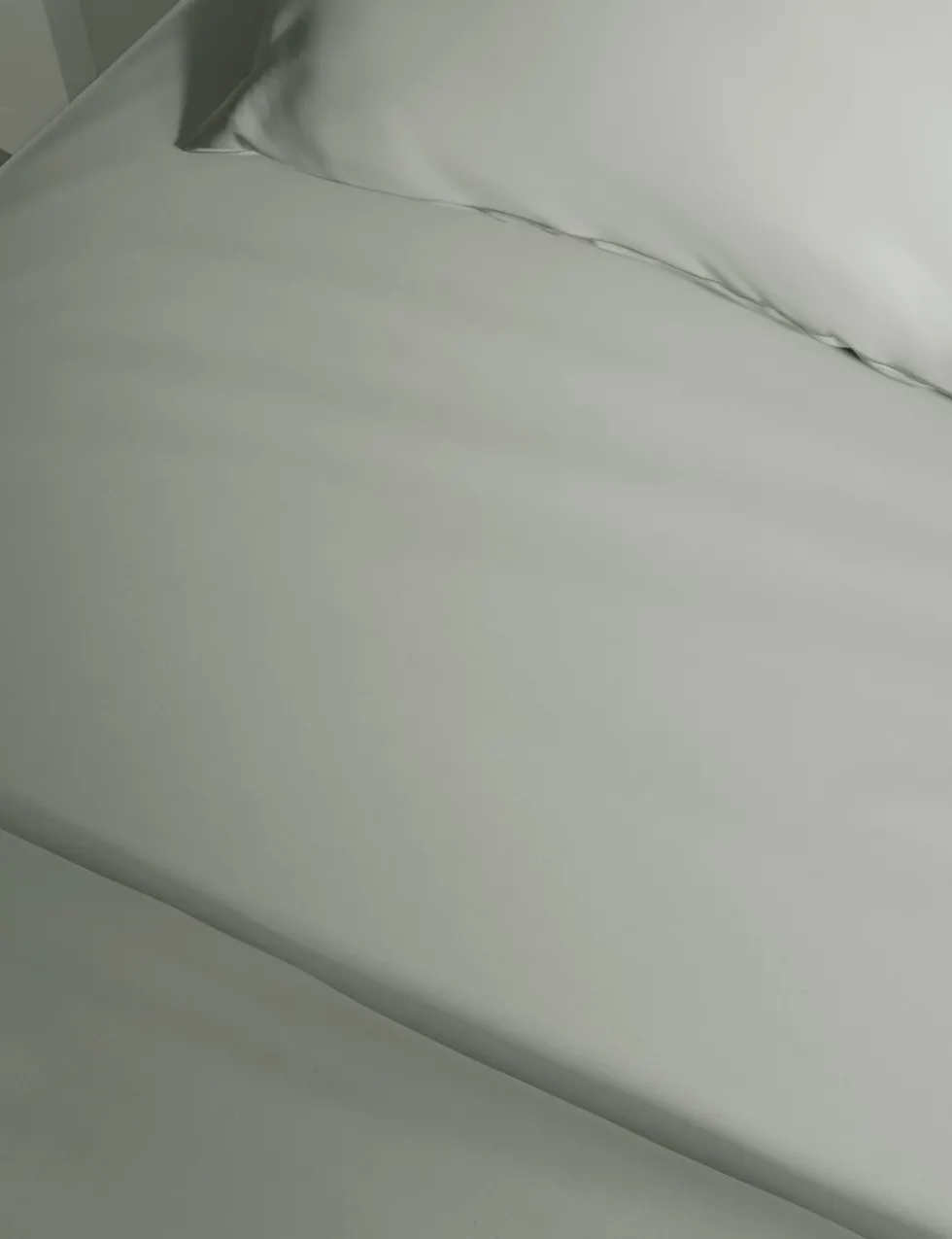 Pure Cotton 300 Thread Count Fitted Sheet