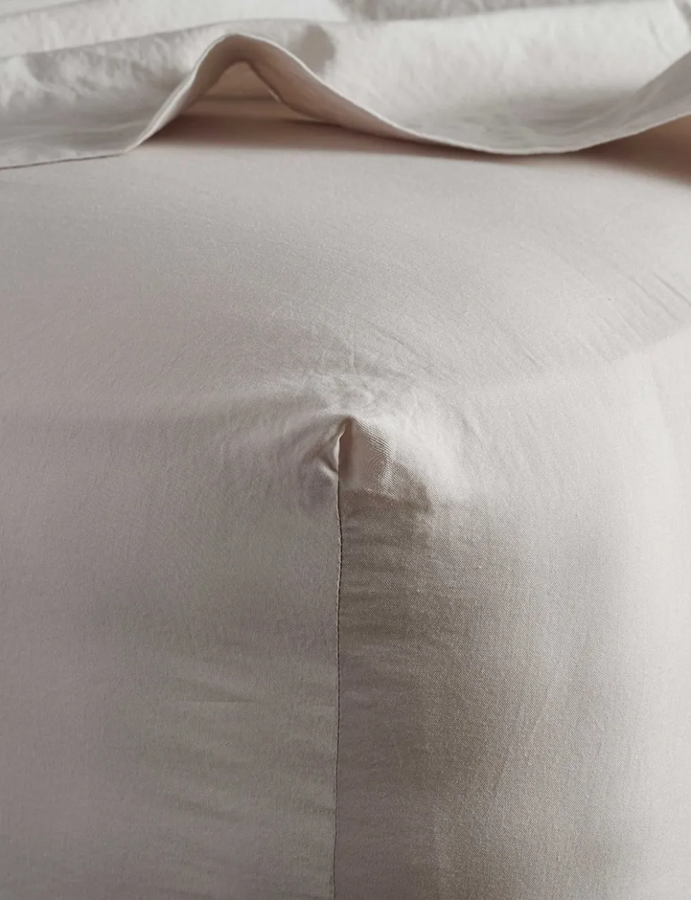 Pure Cotton 300 Thread Count Washed Deep Fitted Sheet