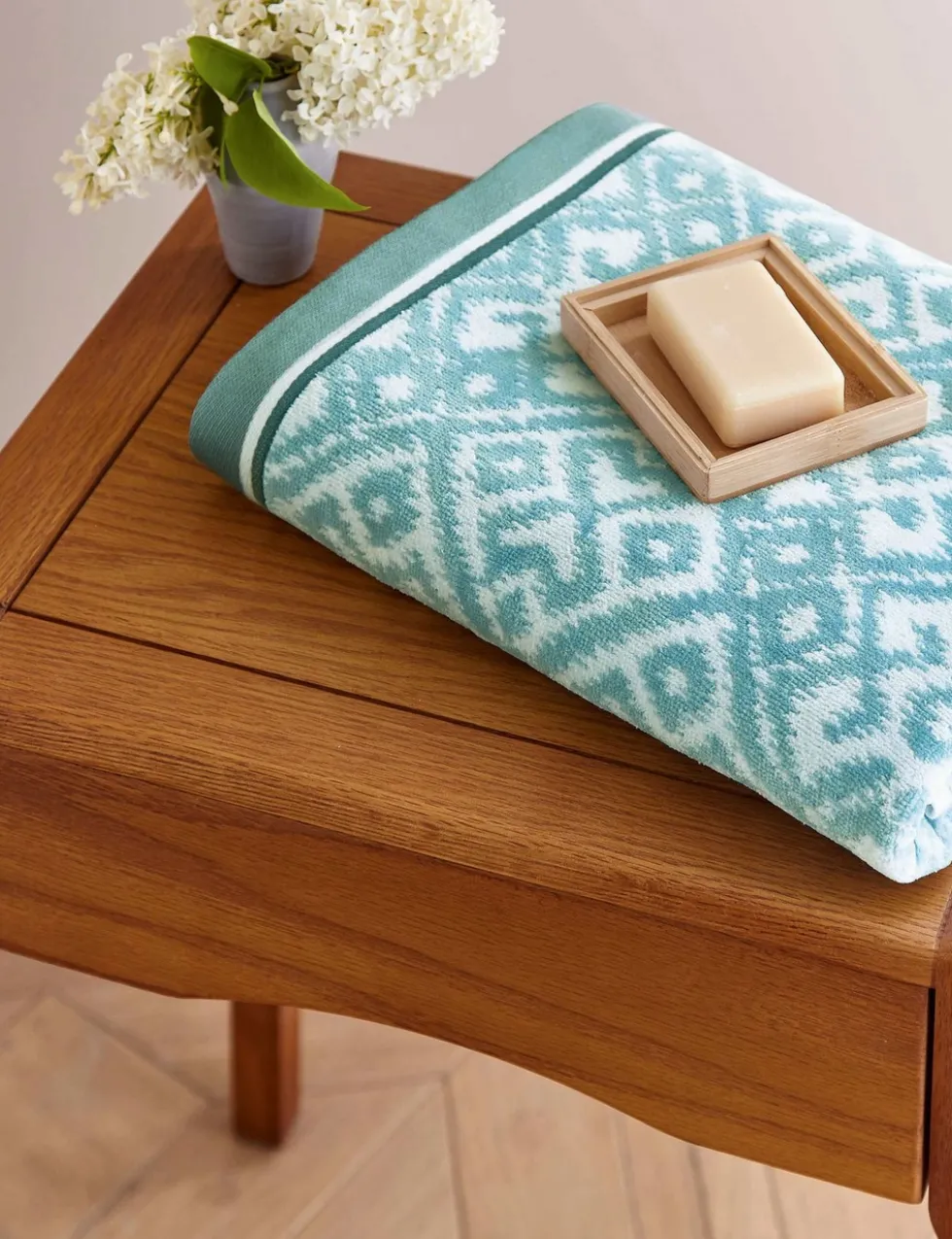 Pure Cotton Aldin Geometric Towel