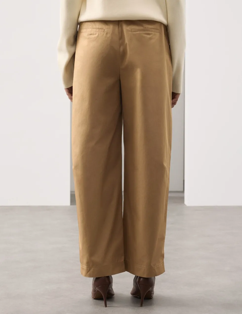 Pure Cotton Barrel Leg Chinos