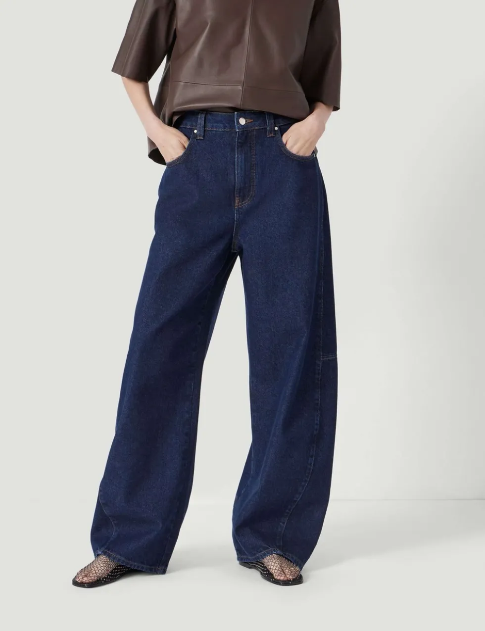 Pure Cotton Barrel Leg Jeans
