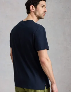 Pure Cotton Fish Graphic Crew Neck T-Shirt