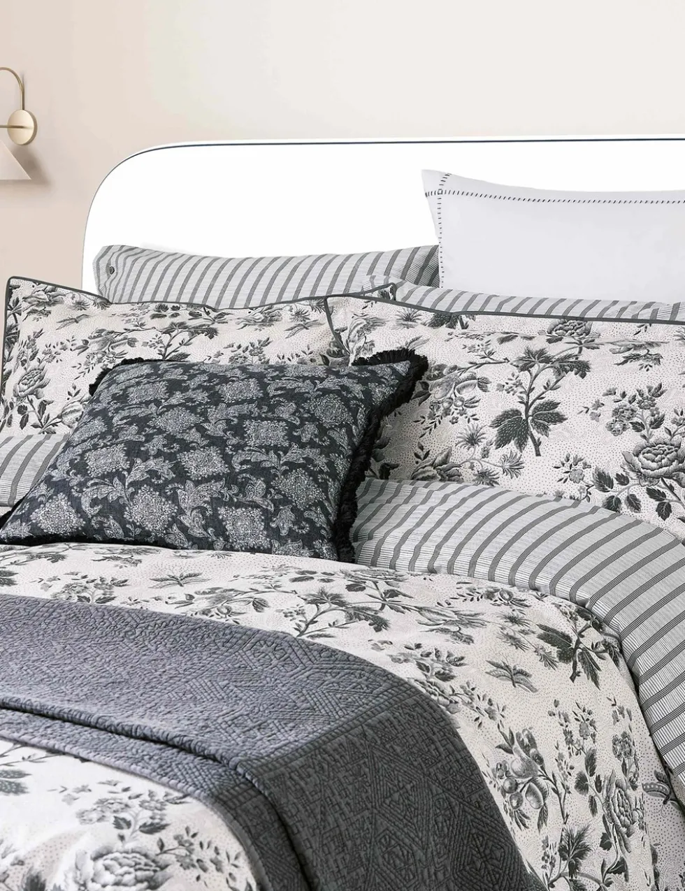 Pure Cotton Florence Quilted Throw