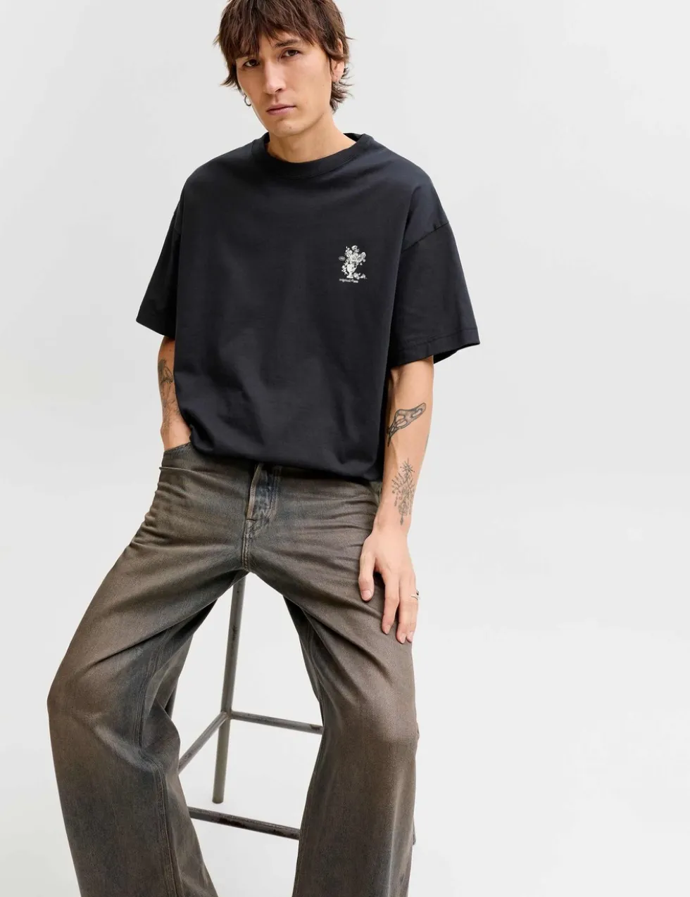 Pure Cotton Flower Graphic T-Shirt