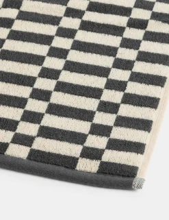 Pure Cotton Geometric Check Towel