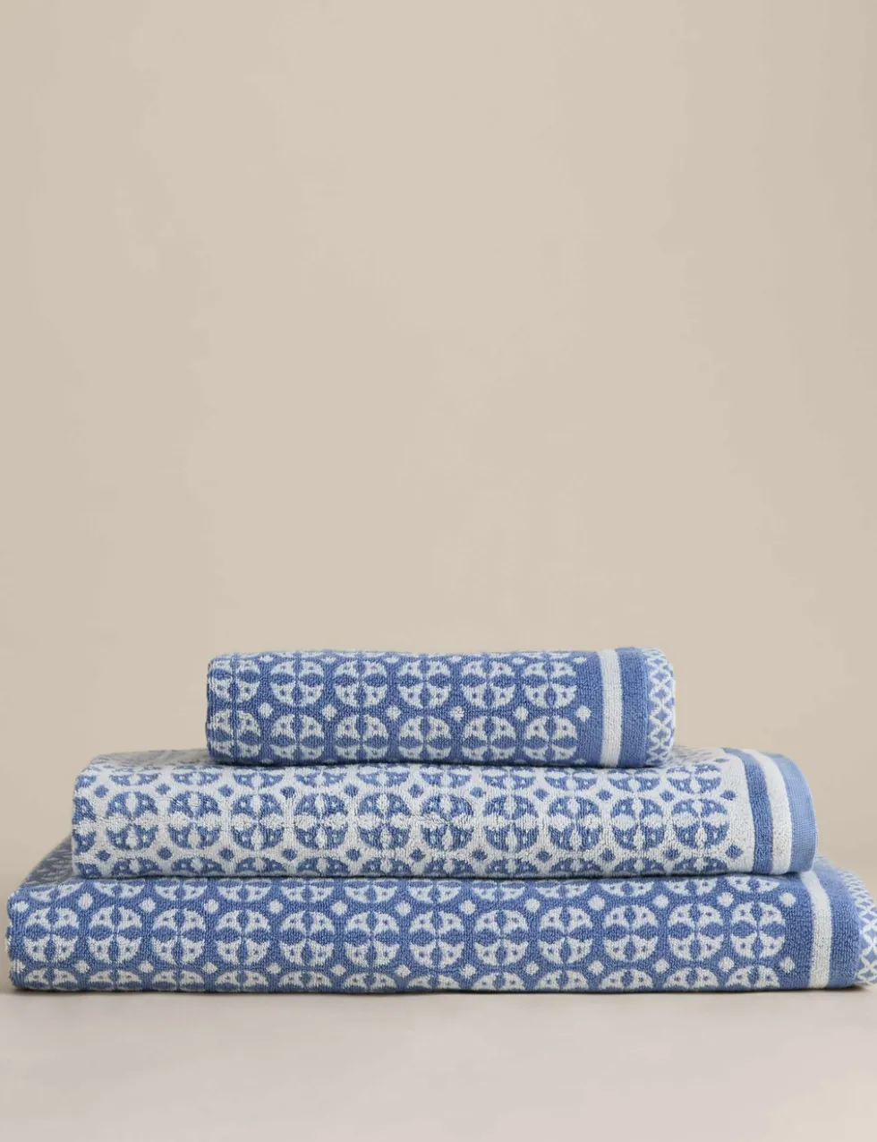 Pure Cotton Geometric Circle Towel