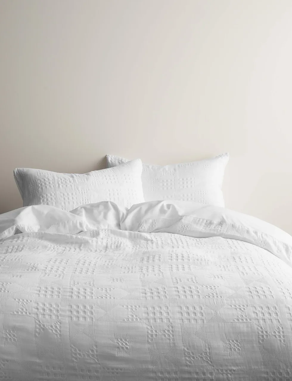 Pure Cotton Geometric Jacquard Bedding Set
