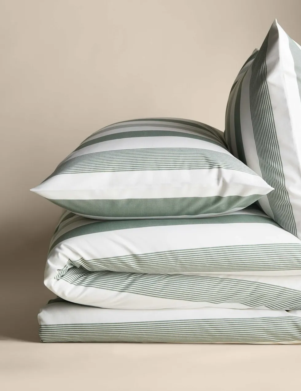 Pure Cotton Hadley Striped Bedding Set