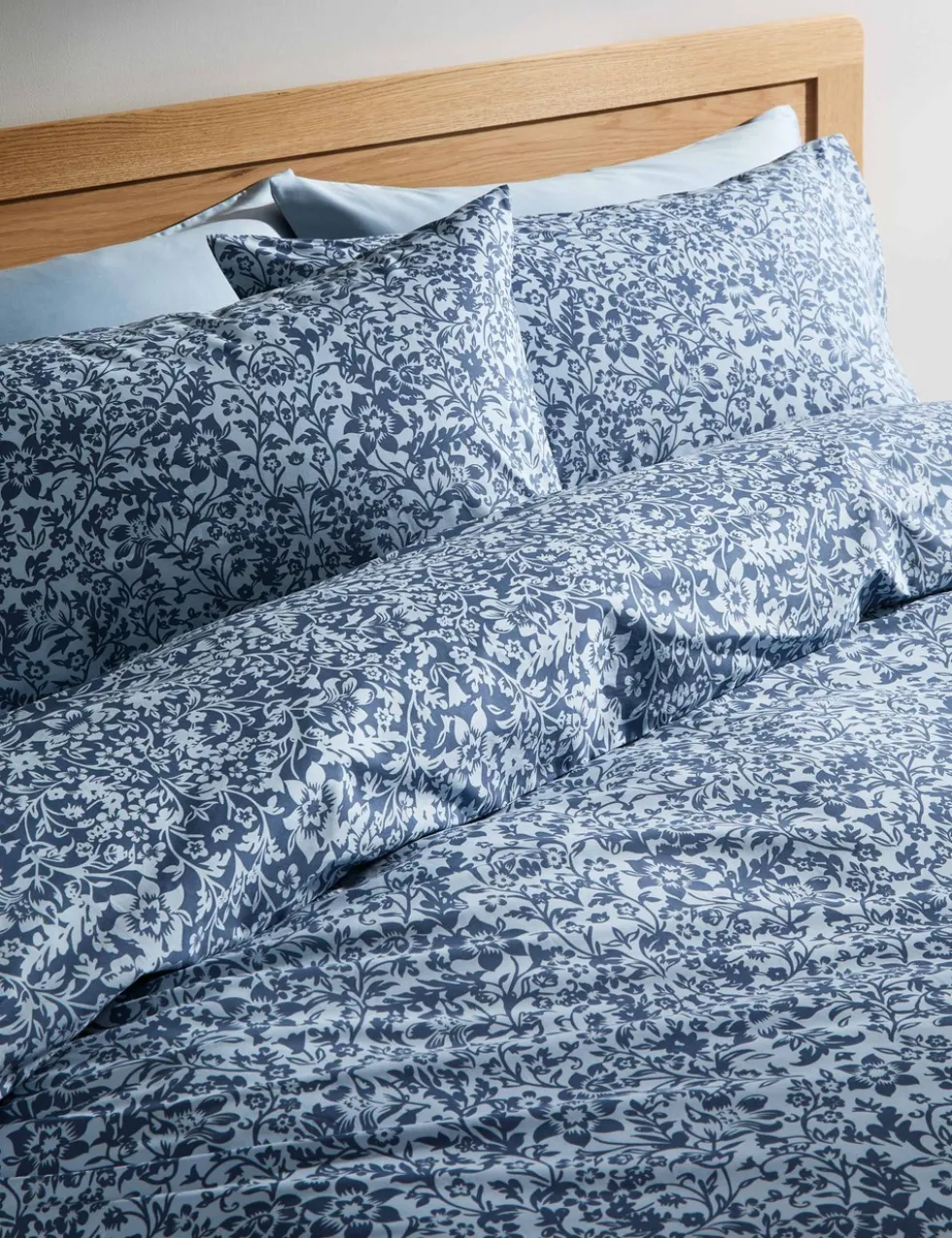 Pure Cotton Mirrored Floral Bedding Set