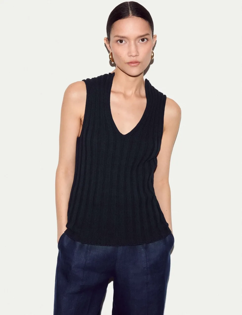 Pure Cotton Ribbed Scoop Neck Knitted Vest