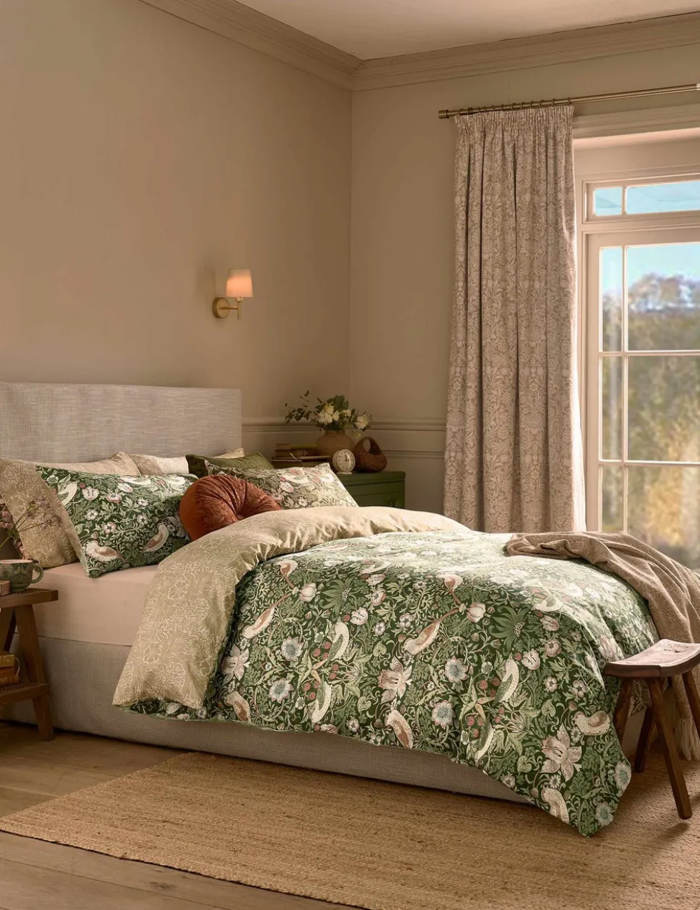 Pure Cotton Strawberry Thief Bedding Set