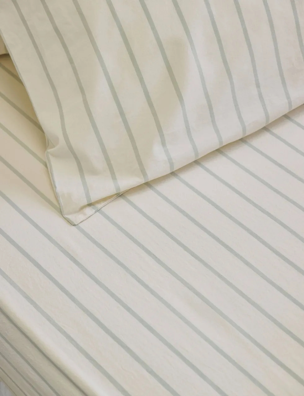 Pure Cotton Striped Fitted Sheet