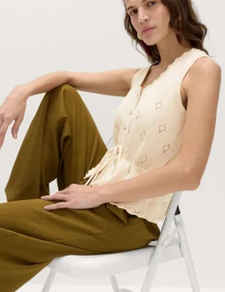 Pure Cotton Textured Cropped Knitted Vest