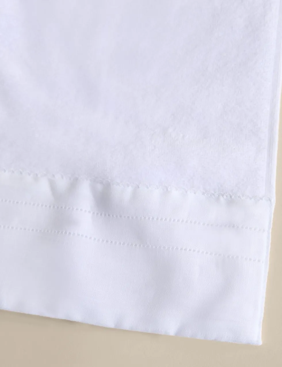 Pure Cotton Towel with Linen Border