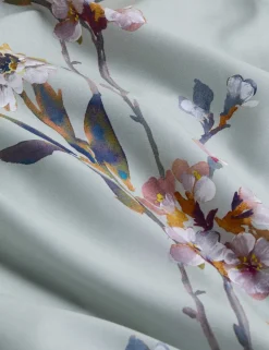 Pure Cotton Trailing Blooms Bedding Set
