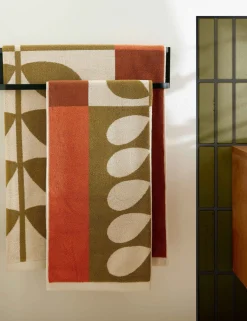 Pure Cotton Wildflower Towel