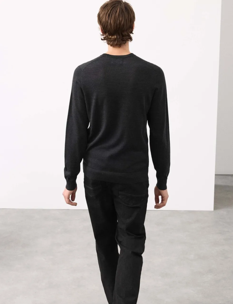 Pure Extra Fine Merino Wool Crew Neck Jumper