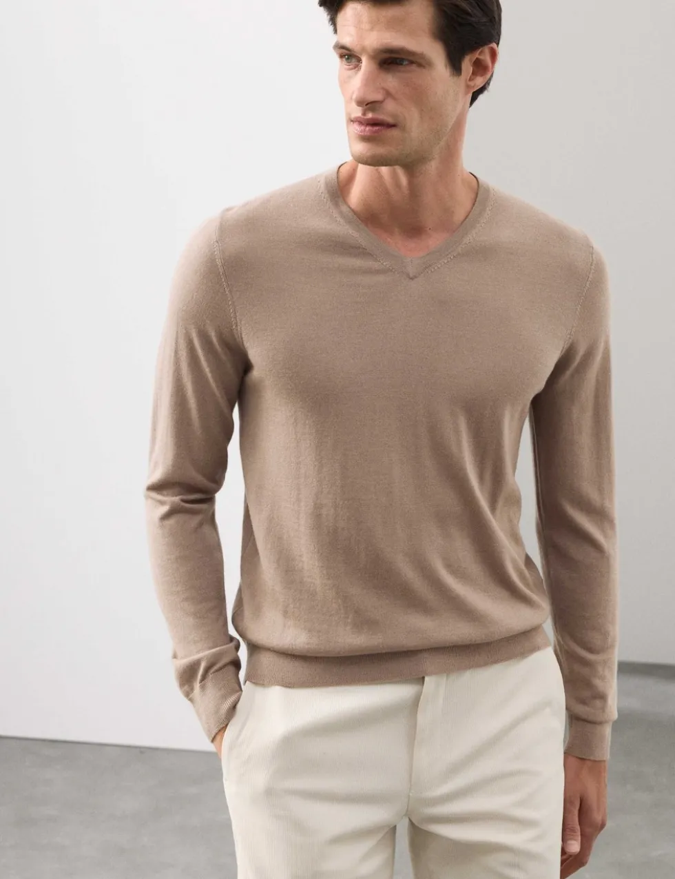 Pure Extra Fine Merino Wool V-Neck Jumper
